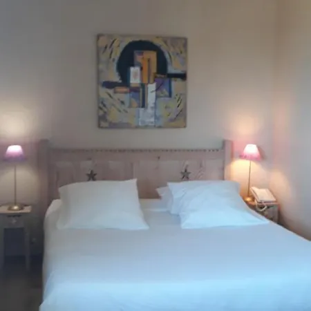 מלון L'oasis 3*