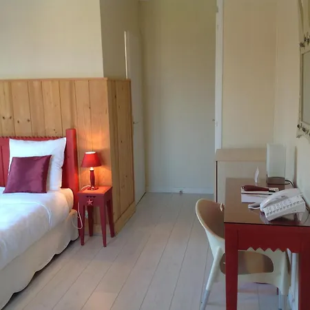 L'oasis Hotell 3*
