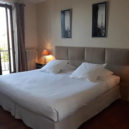 L'oasis Hotell 3*